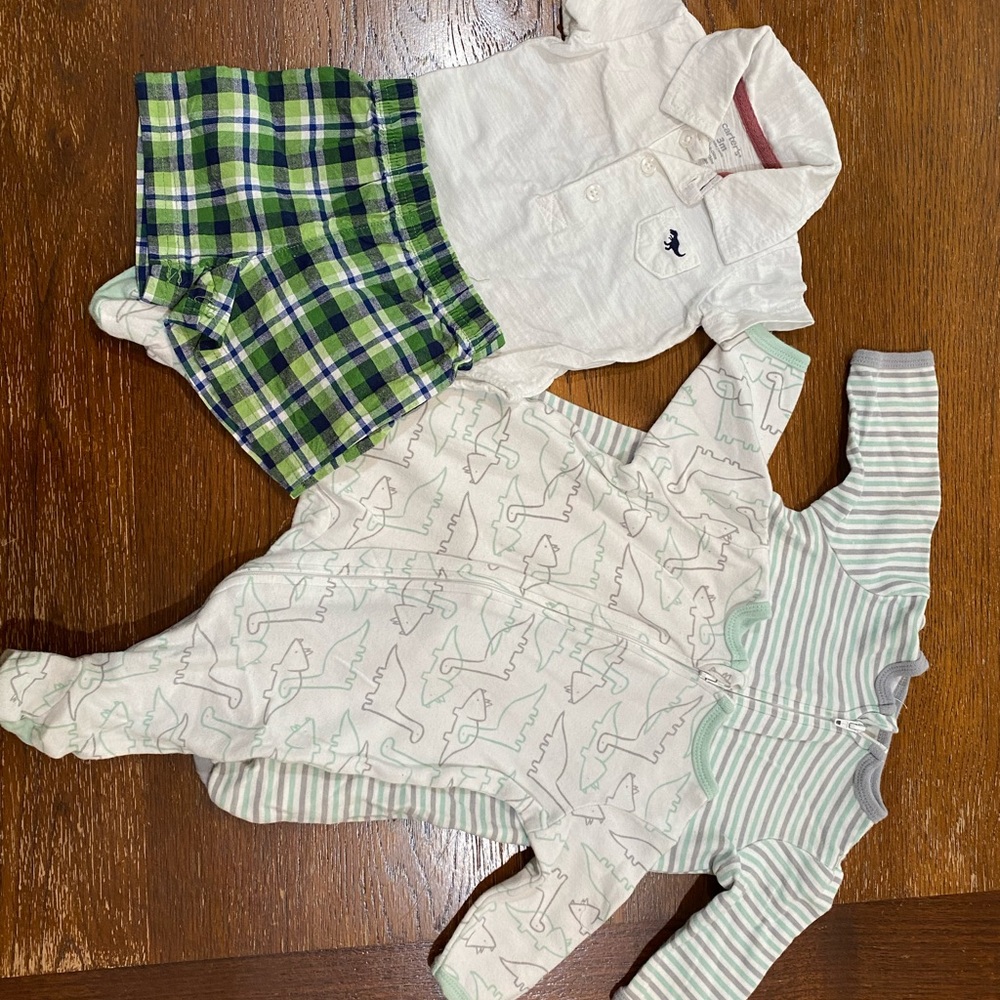 Baby boy clothes size 3M footed pajamas, 2 piece